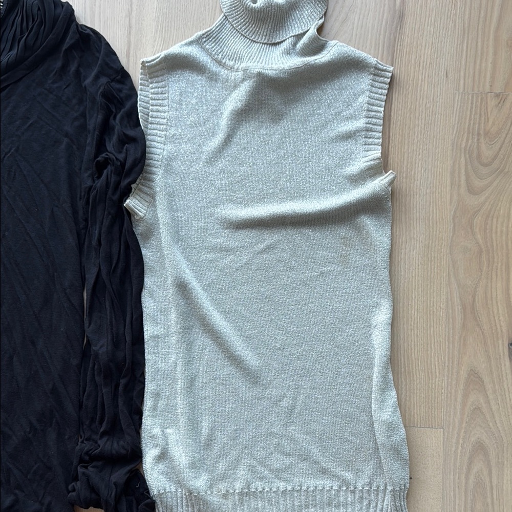 D&G Black Sleeveless Blouse with Peter Pan Collar